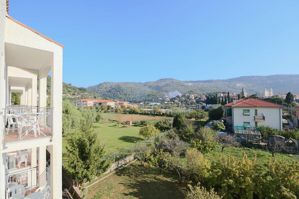 Hotel Riviera Pietra Ligure Exterior foto