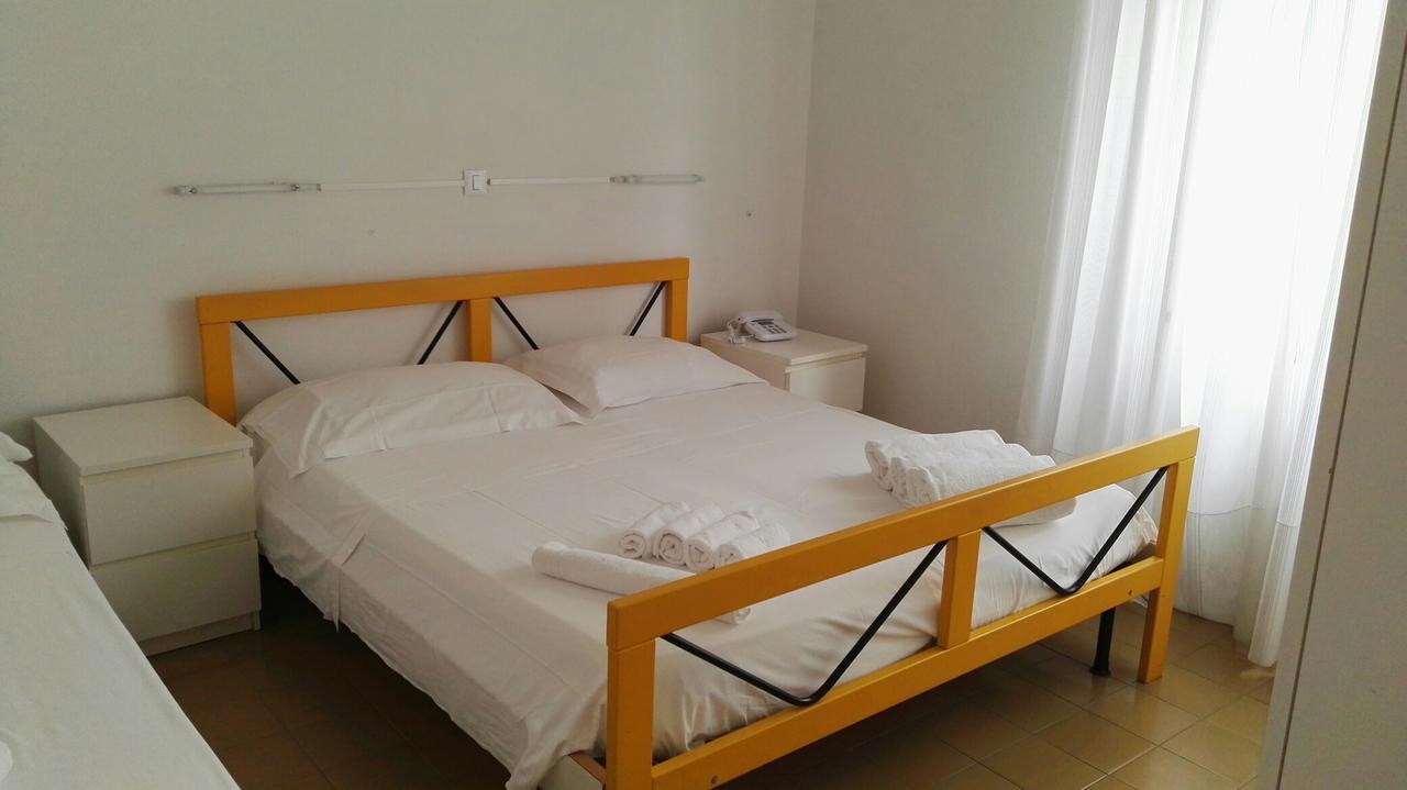 Hotel Riviera Pietra Ligure Exterior foto