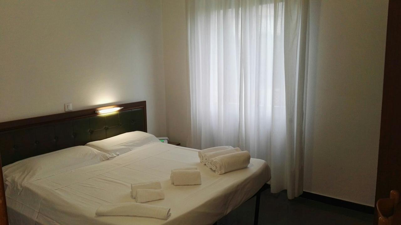 Hotel Riviera Pietra Ligure Exterior foto