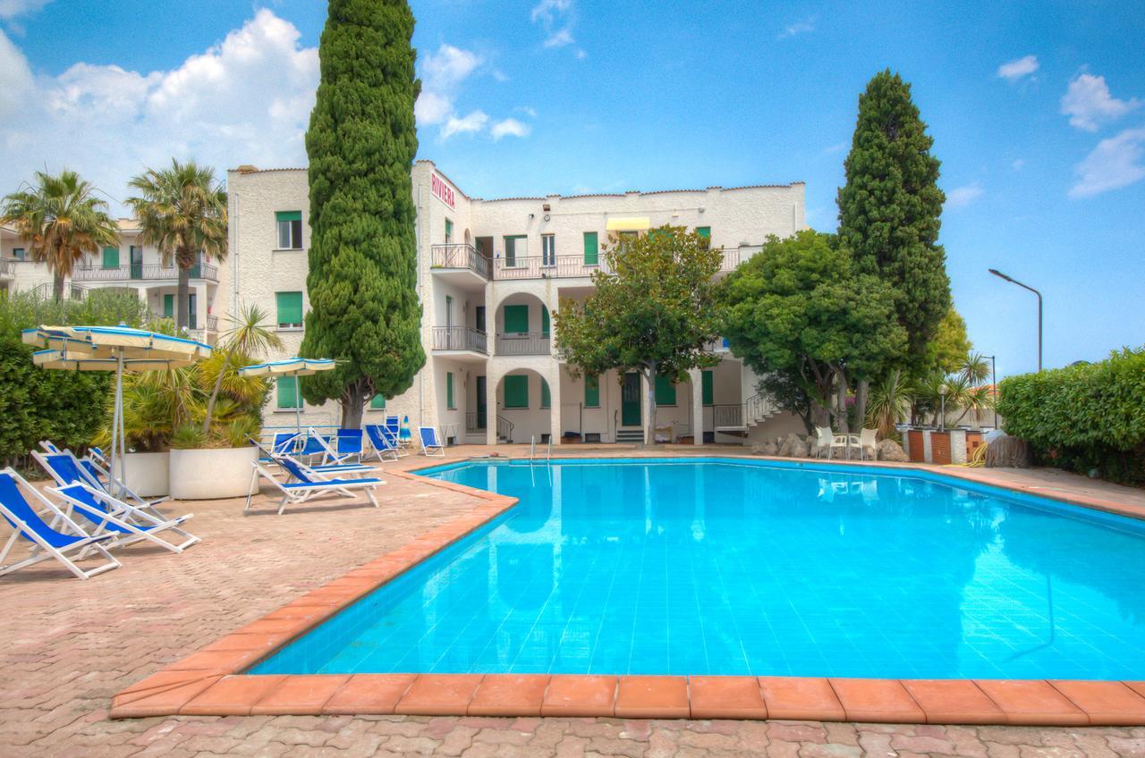 Hotel Riviera Pietra Ligure Exterior foto